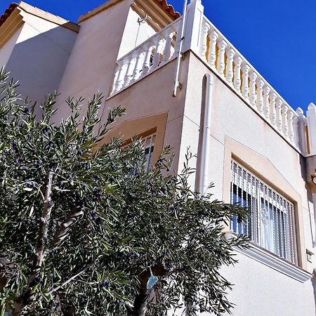 Fabulous Detached Large Villa 5 Bedrooms 3 Bathrooms Backing Onto Villamartin Golf Course المظهر الخارجي الصورة