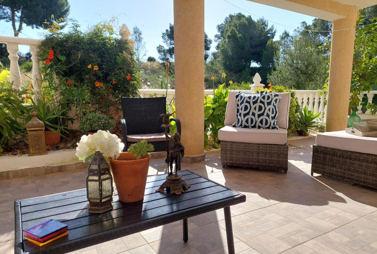 Fabulous Detached Large Villa 5 Bedrooms 3 Bathrooms Backing Onto Villamartin Golf Course المظهر الخارجي الصورة